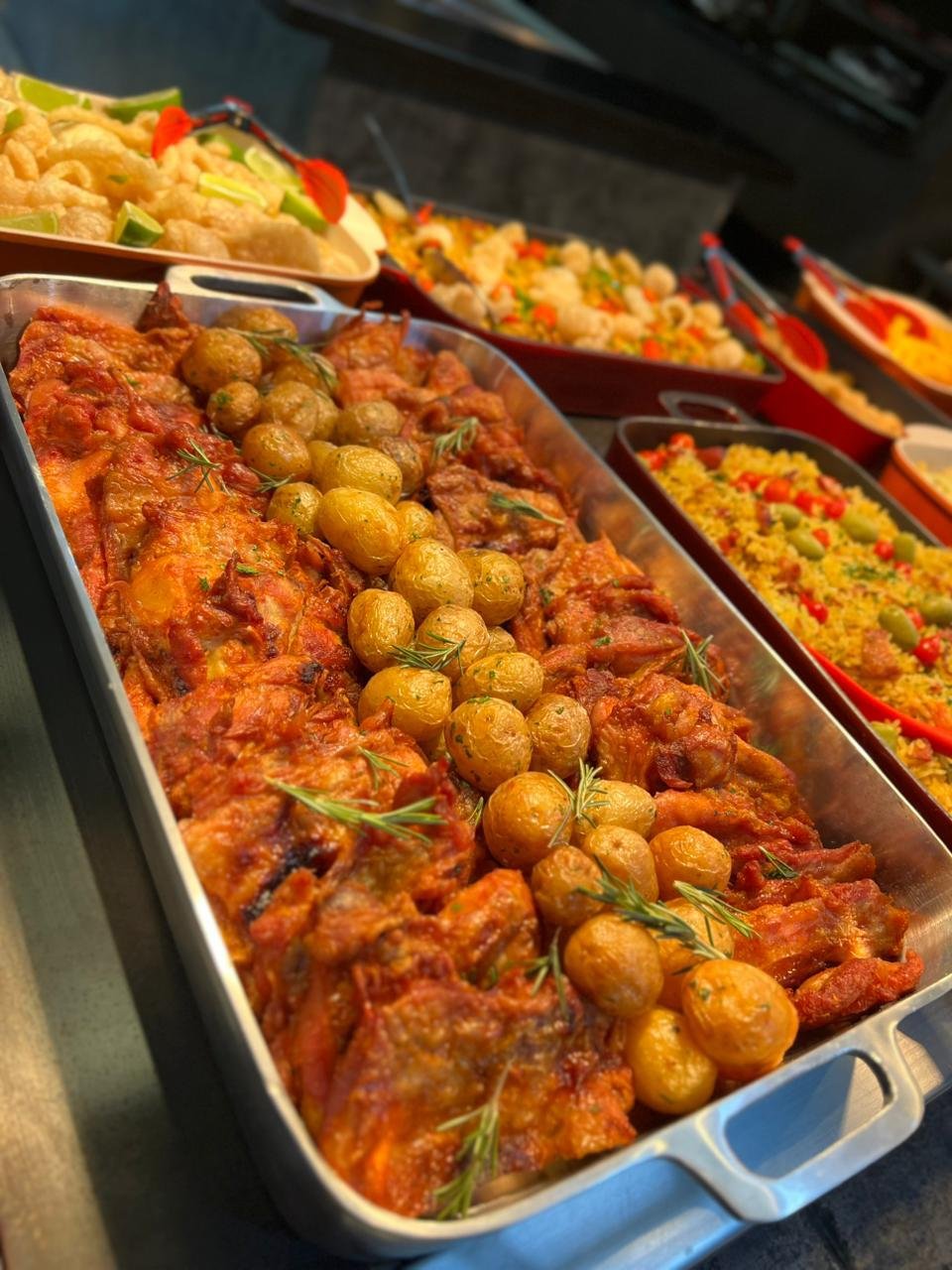 Costela e cortes na brasa no buffet